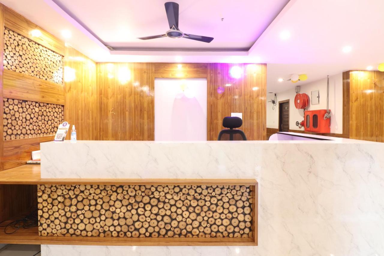 Hotel Hari International - Noida Sector 11 Εξωτερικό φωτογραφία