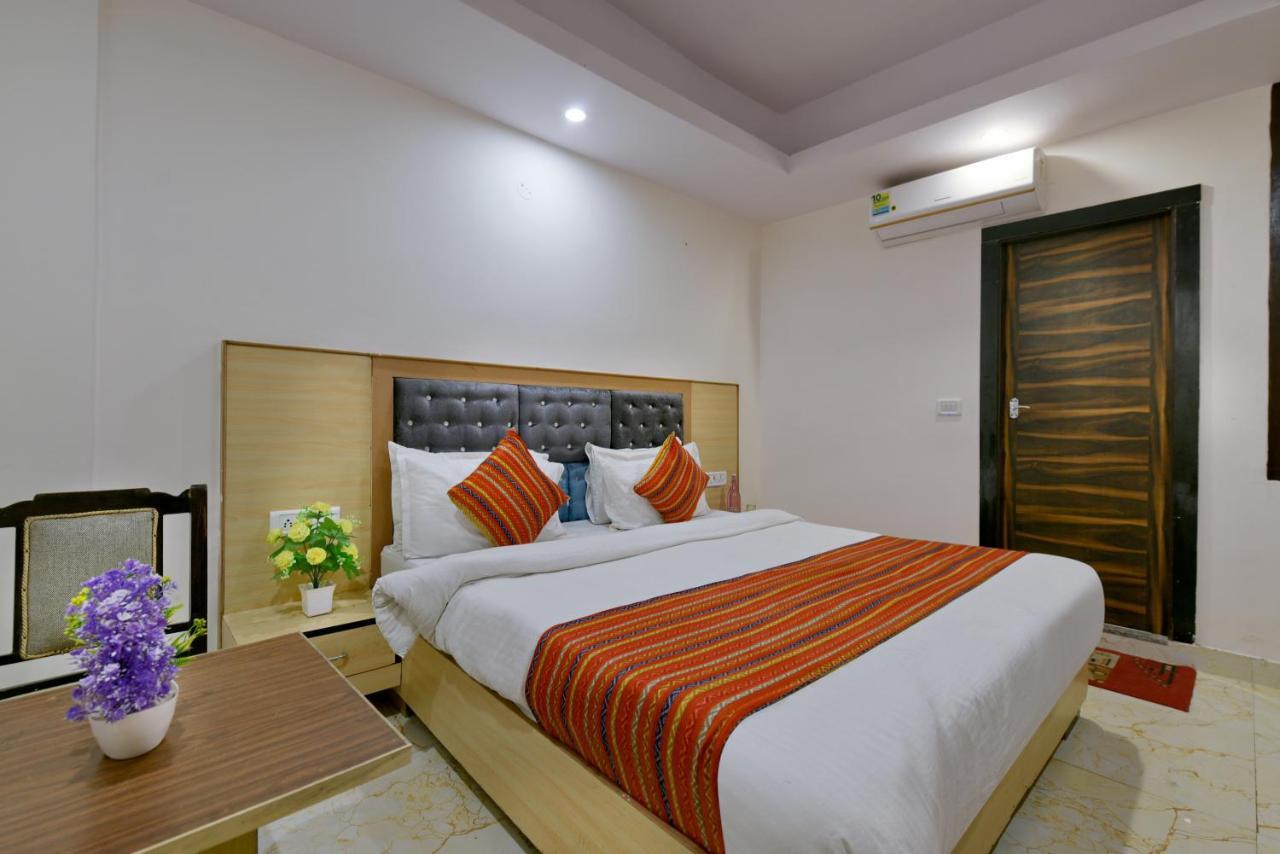 Hotel Hari International - Noida Sector 11 Εξωτερικό φωτογραφία
