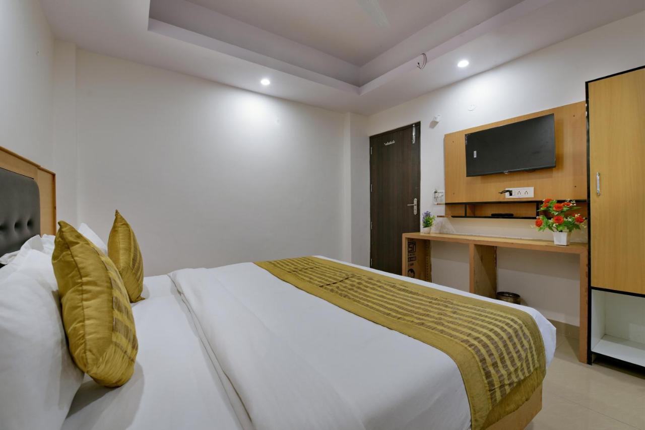 Hotel Hari International - Noida Sector 11 Εξωτερικό φωτογραφία