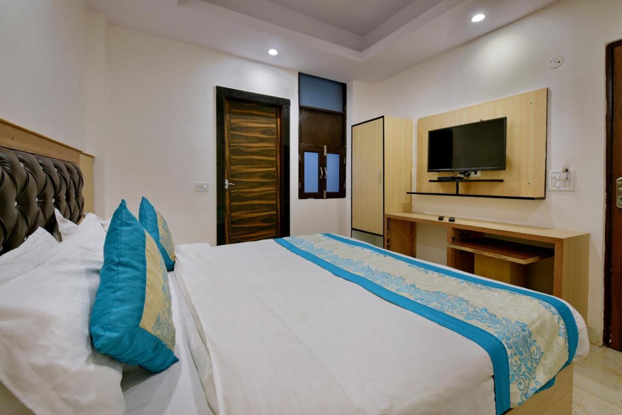 Hotel Hari International - Noida Sector 11 Εξωτερικό φωτογραφία