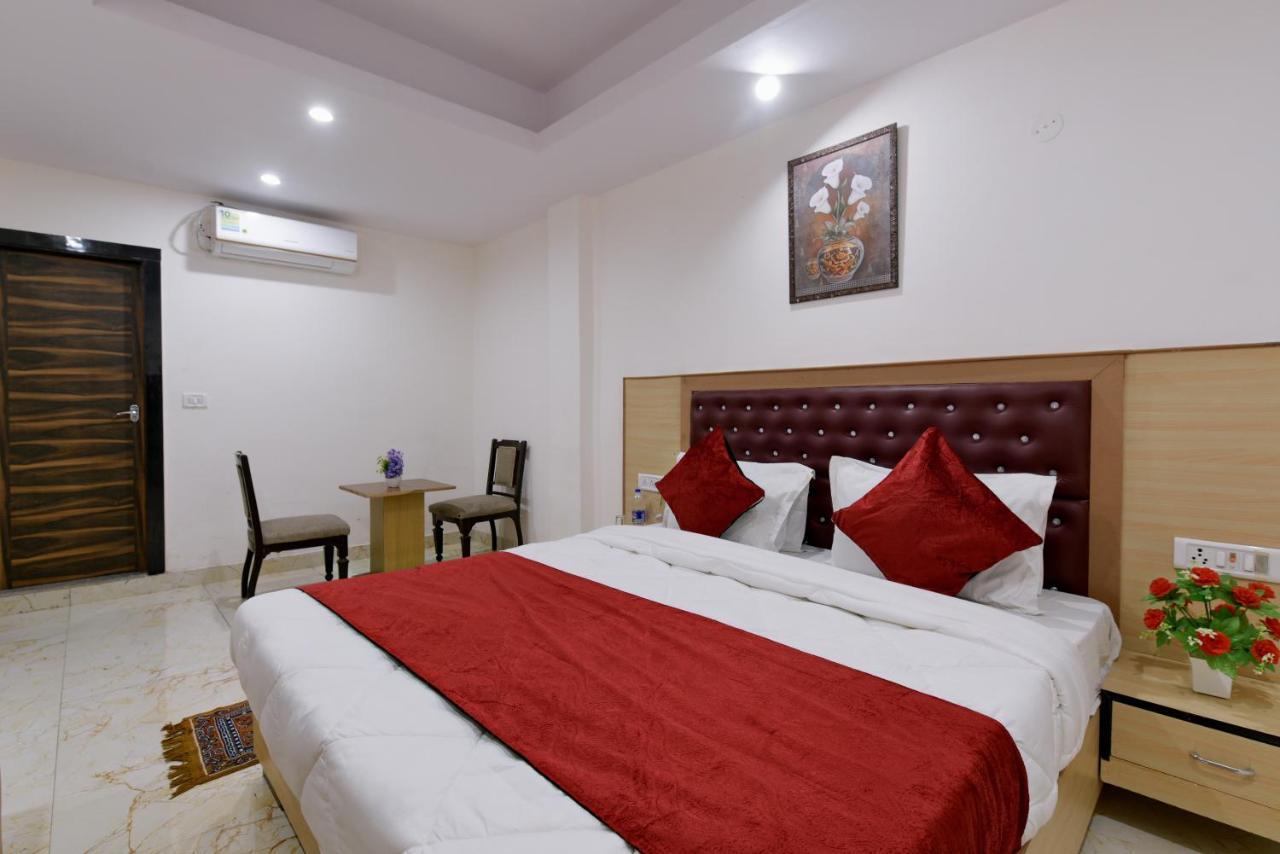 Hotel Hari International - Noida Sector 11 Εξωτερικό φωτογραφία