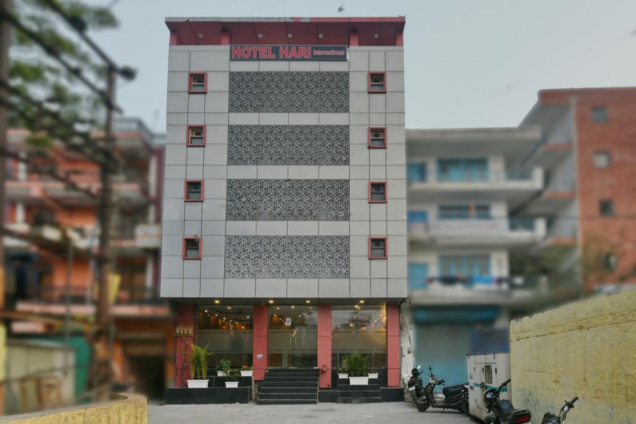 Hotel Hari International - Noida Sector 11 Εξωτερικό φωτογραφία