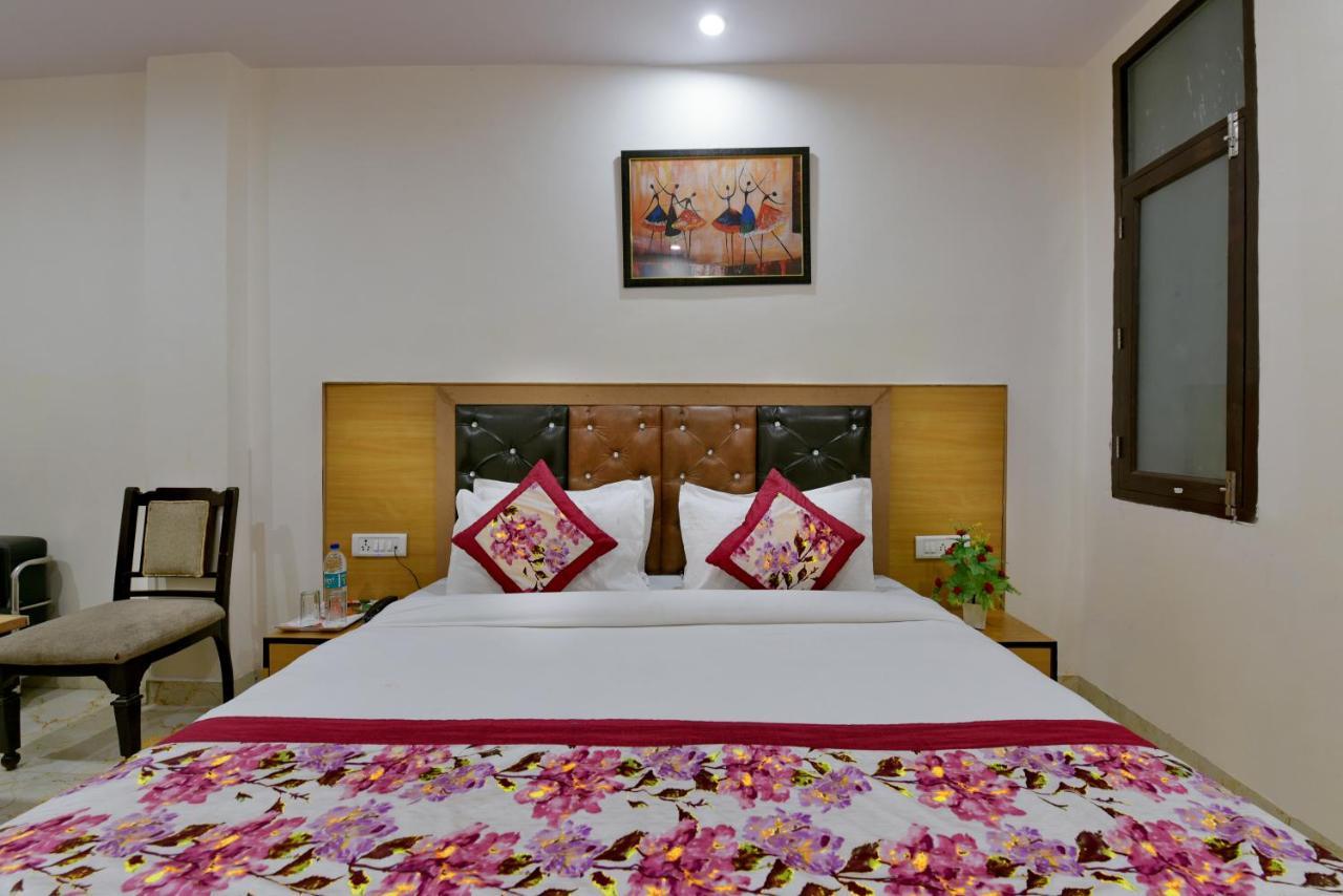 Hotel Hari International - Noida Sector 11 Εξωτερικό φωτογραφία