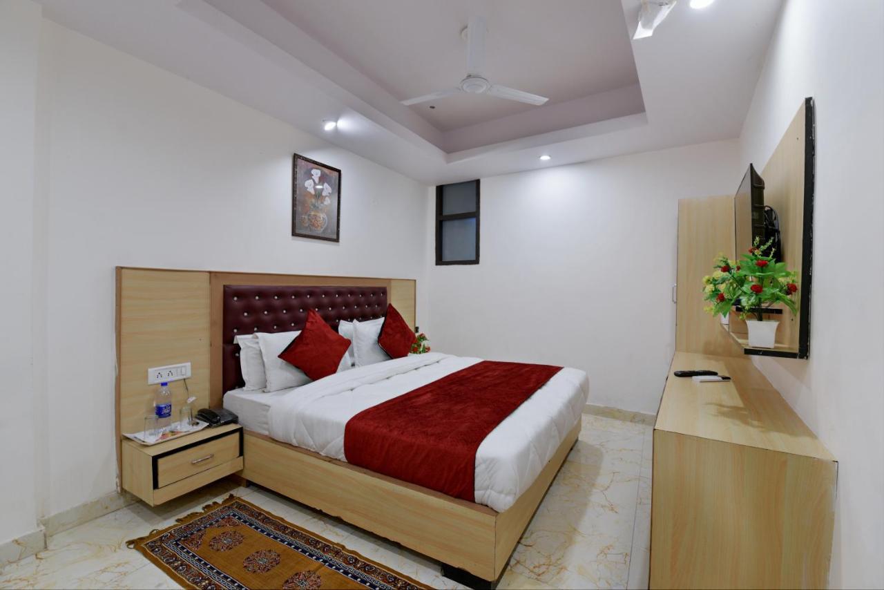 Hotel Hari International - Noida Sector 11 Εξωτερικό φωτογραφία